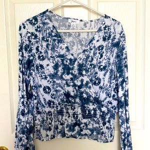 Crossed 100% Rayon blouse, with waist elastic